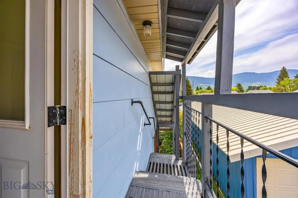 2009 Thornton Avenue, Butte, Montana 59701, Butte, Montana 59701, 6 Bedrooms Bedrooms, ,3 BathroomsBathrooms,Residential,For Sale,2009 Thornton Avenue, Butte, Montana 59701,403188