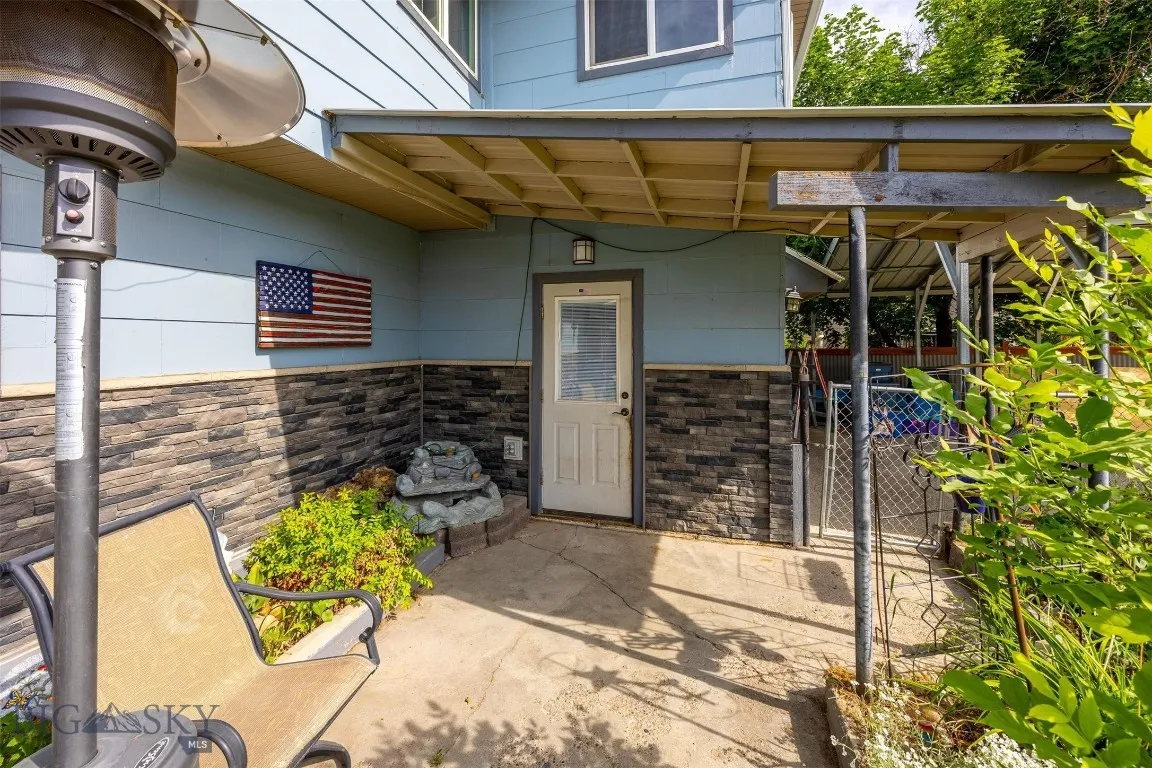 2009 Thornton Avenue, Butte, Montana 59701, Butte, Montana 59701, 6 Bedrooms Bedrooms, ,3 BathroomsBathrooms,Residential,For Sale,2009 Thornton Avenue, Butte, Montana 59701,403188