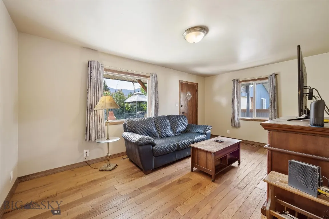 2009 Thornton Avenue, Butte, Montana 59701, Butte, Montana 59701, 6 Bedrooms Bedrooms, ,3 BathroomsBathrooms,Residential,For Sale,2009 Thornton Avenue, Butte, Montana 59701,403188