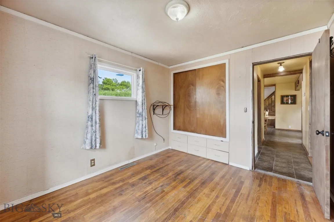 2009 Thornton Avenue, Butte, Montana 59701, Butte, Montana 59701, 6 Bedrooms Bedrooms, ,3 BathroomsBathrooms,Residential,For Sale,2009 Thornton Avenue, Butte, Montana 59701,403188