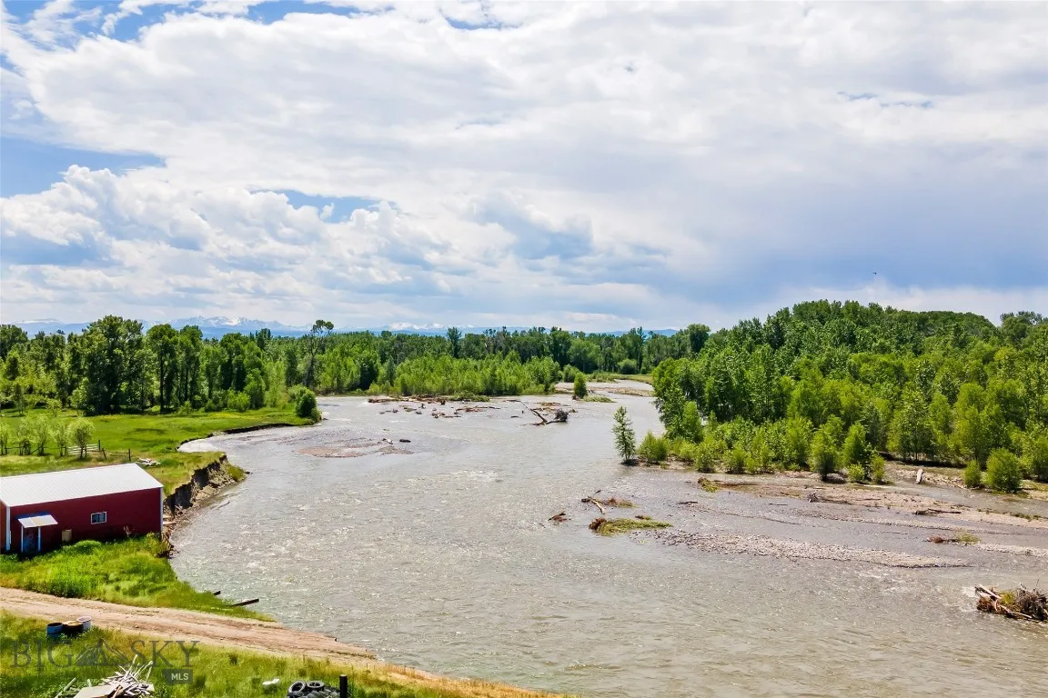 Gallatin River is near the property