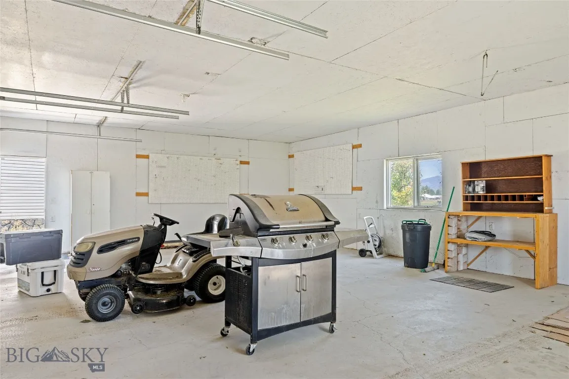3 car garage