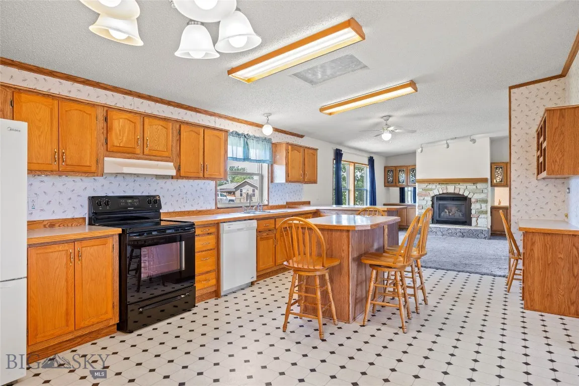 1825 Rottweiler, Belgrade, Montana 59714, Belgrade, Montana 59714, 3 Bedrooms Bedrooms, ,2 BathroomsBathrooms,Residential,For Sale,1825 Rottweiler, Belgrade, Montana 59714,403172