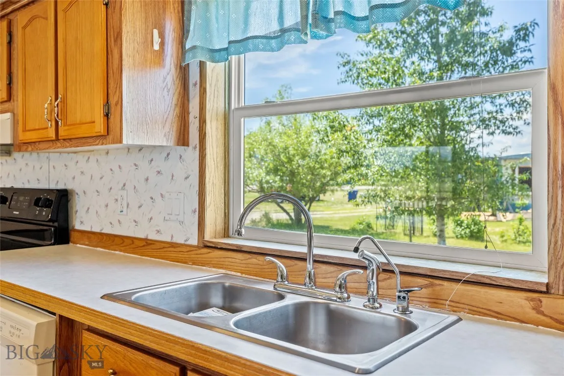 1825 Rottweiler, Belgrade, Montana 59714, Belgrade, Montana 59714, 3 Bedrooms Bedrooms, ,2 BathroomsBathrooms,Residential,For Sale,1825 Rottweiler, Belgrade, Montana 59714,403172