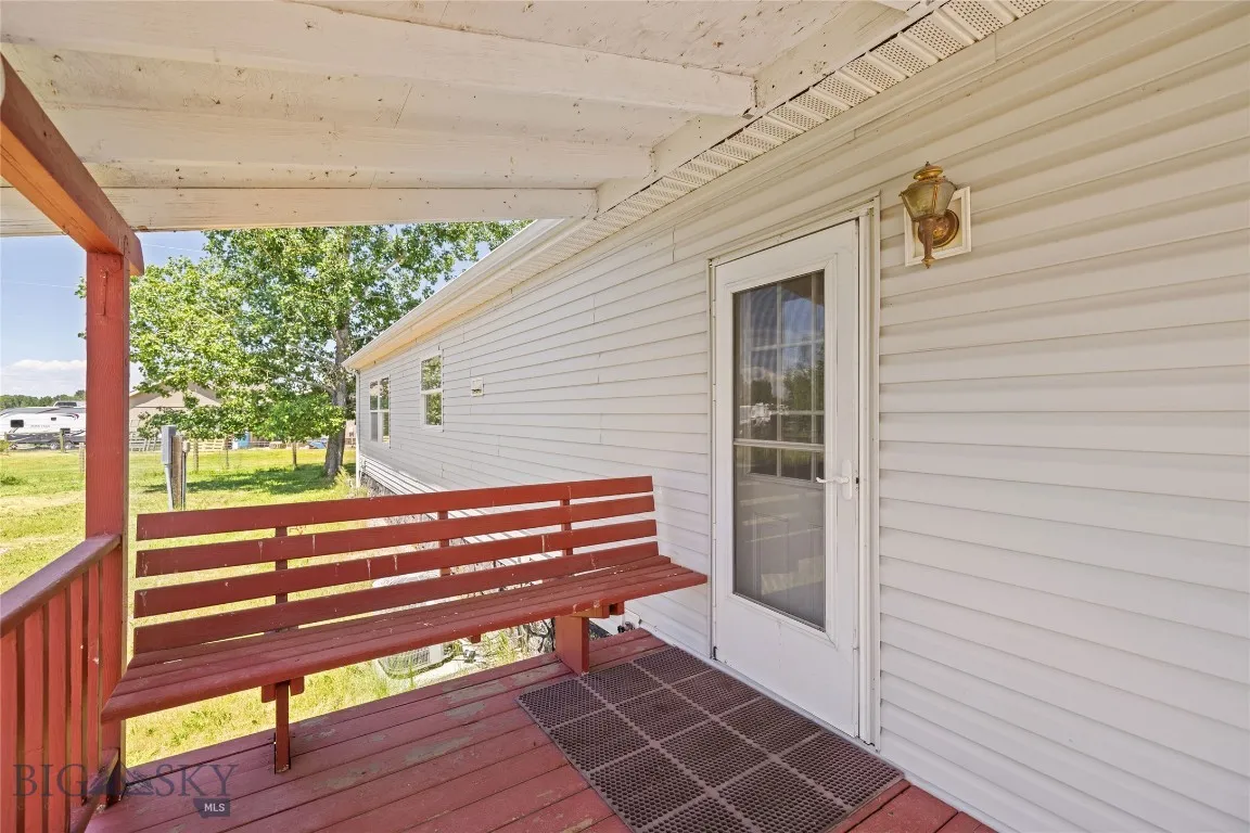 Covered back deck