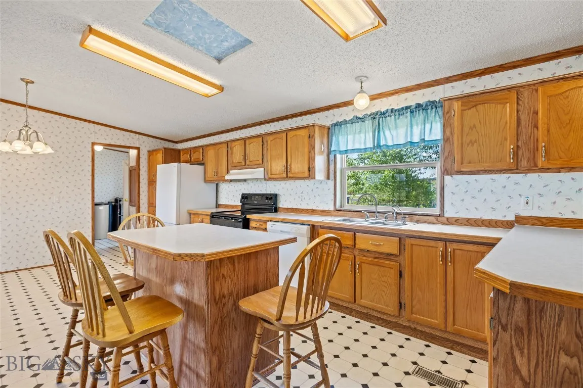 1825 Rottweiler, Belgrade, Montana 59714, Belgrade, Montana 59714, 3 Bedrooms Bedrooms, ,2 BathroomsBathrooms,Residential,For Sale,1825 Rottweiler, Belgrade, Montana 59714,403172