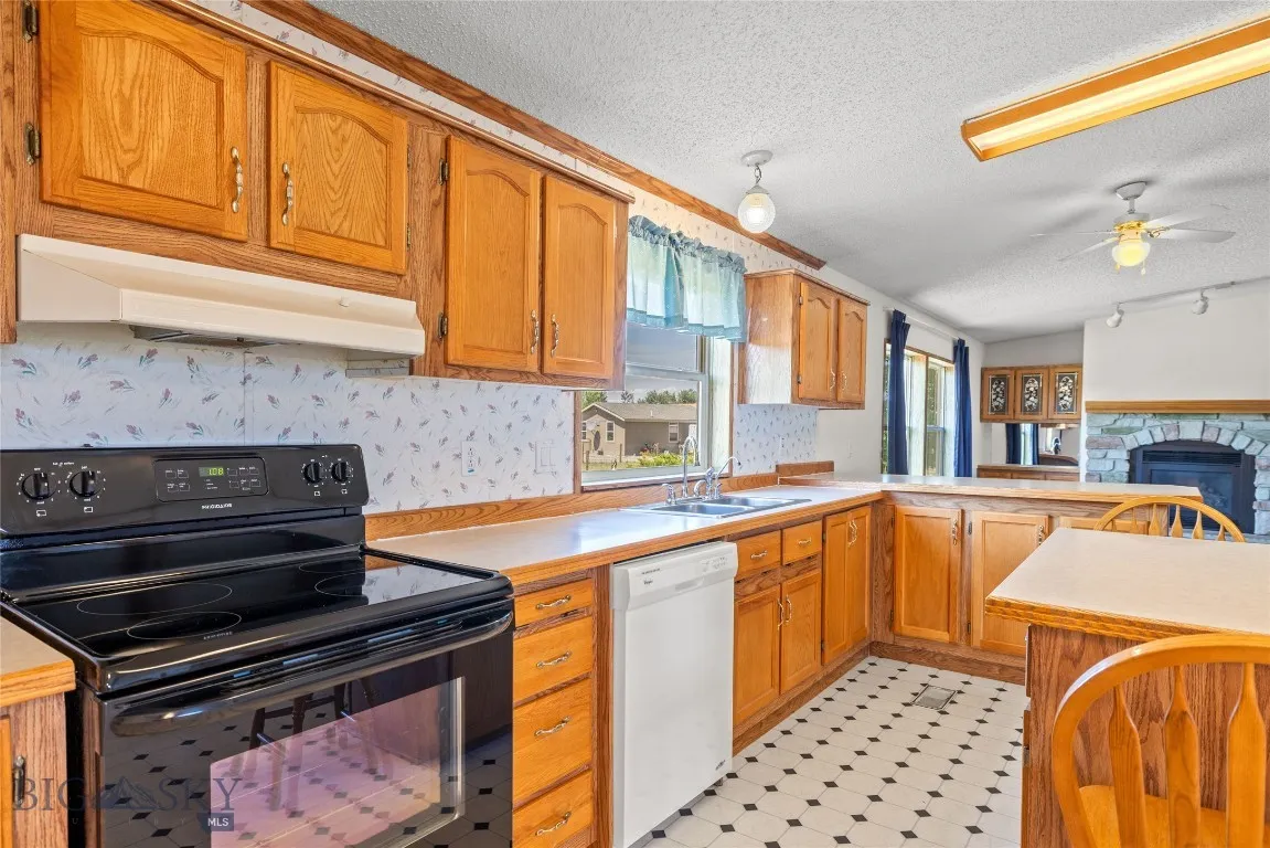 1825 Rottweiler, Belgrade, Montana 59714, Belgrade, Montana 59714, 3 Bedrooms Bedrooms, ,2 BathroomsBathrooms,Residential,For Sale,1825 Rottweiler, Belgrade, Montana 59714,403172