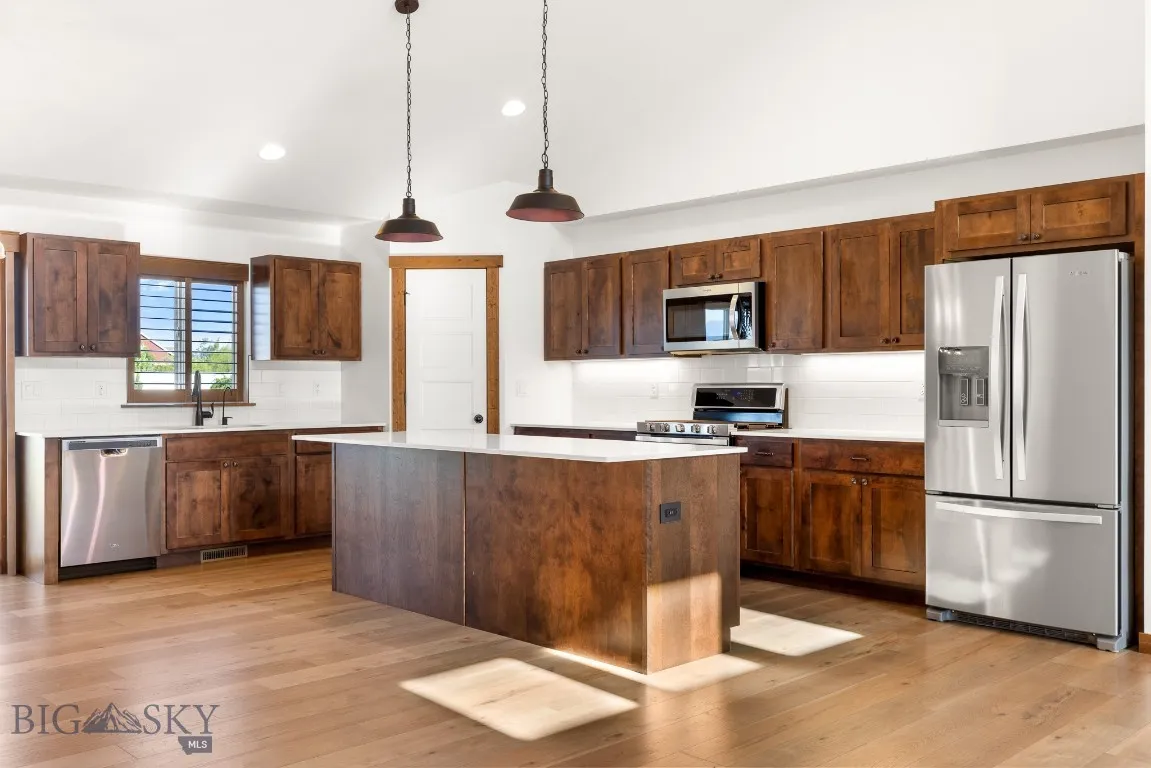 915 Stewart Loop, Bozeman, Montana 59718, Bozeman, Montana 59718, 4 Bedrooms Bedrooms, ,1 BathroomBathrooms,Residential,For Sale,915 Stewart Loop, Bozeman, Montana 59718,403196