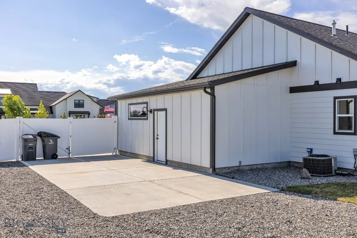 915 Stewart Loop, Bozeman, Montana 59718, Bozeman, Montana 59718, 4 Bedrooms Bedrooms, ,1 BathroomBathrooms,Residential,For Sale,915 Stewart Loop, Bozeman, Montana 59718,403196