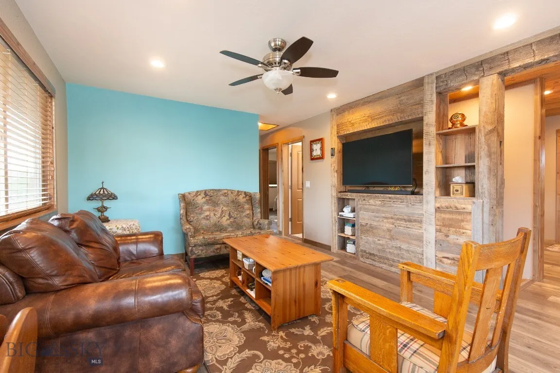 510 Table Mountain Dr, Gallatin Gateway, Montana 5, Gallatin Gateway, Montana 59730, 3 Bedrooms Bedrooms, ,2 BathroomsBathrooms,Residential,For Sale,510 Table Mountain Dr, Gallatin Gateway, Montana 5,403192