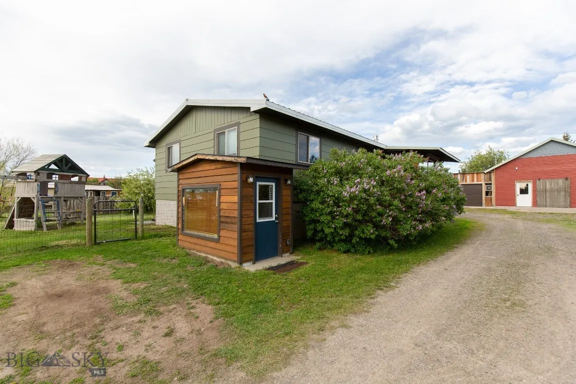 510 Table Mountain Dr, Gallatin Gateway, Montana 5, Gallatin Gateway, Montana 59730, 3 Bedrooms Bedrooms, ,2 BathroomsBathrooms,Residential,For Sale,510 Table Mountain Dr, Gallatin Gateway, Montana 5,403192