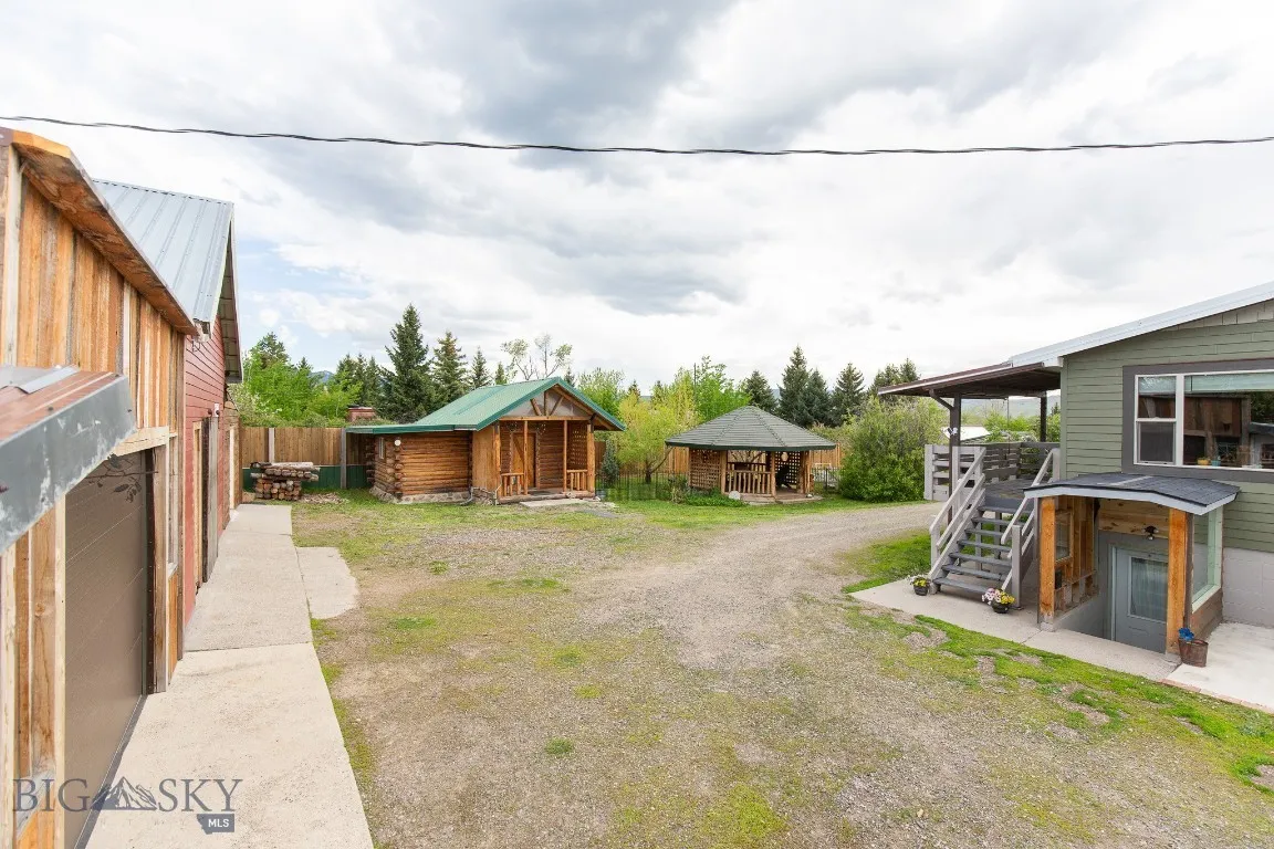 510 Table Mountain Dr, Gallatin Gateway, Montana 5, Gallatin Gateway, Montana 59730, 3 Bedrooms Bedrooms, ,2 BathroomsBathrooms,Residential,For Sale,510 Table Mountain Dr, Gallatin Gateway, Montana 5,403192