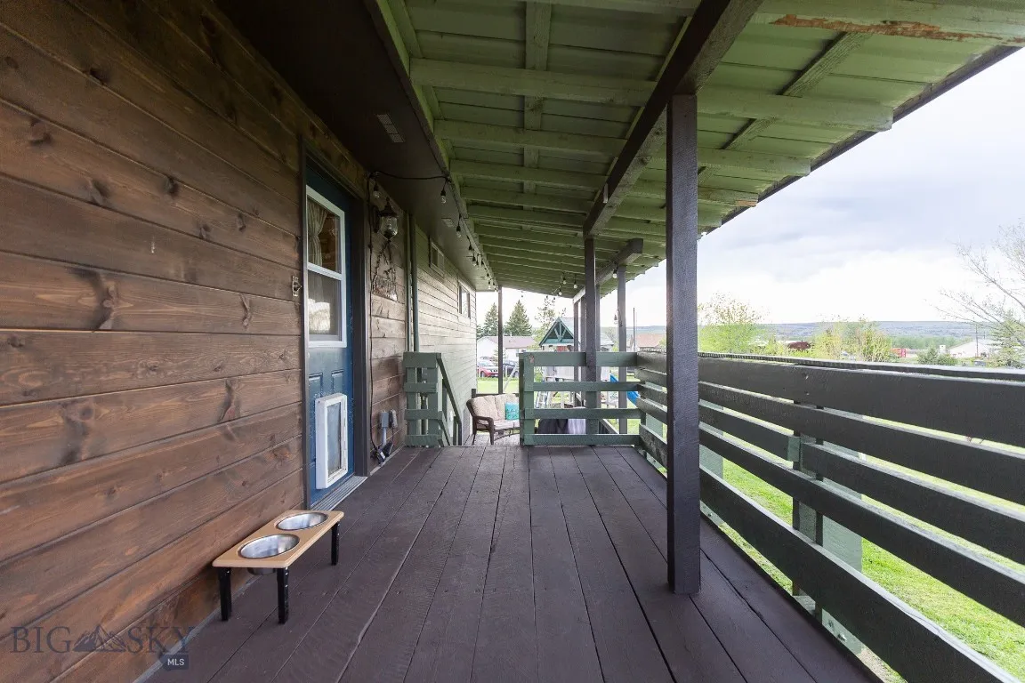 510 Table Mountain Dr, Gallatin Gateway, Montana 5, Gallatin Gateway, Montana 59730, 3 Bedrooms Bedrooms, ,2 BathroomsBathrooms,Residential,For Sale,510 Table Mountain Dr, Gallatin Gateway, Montana 5,403192