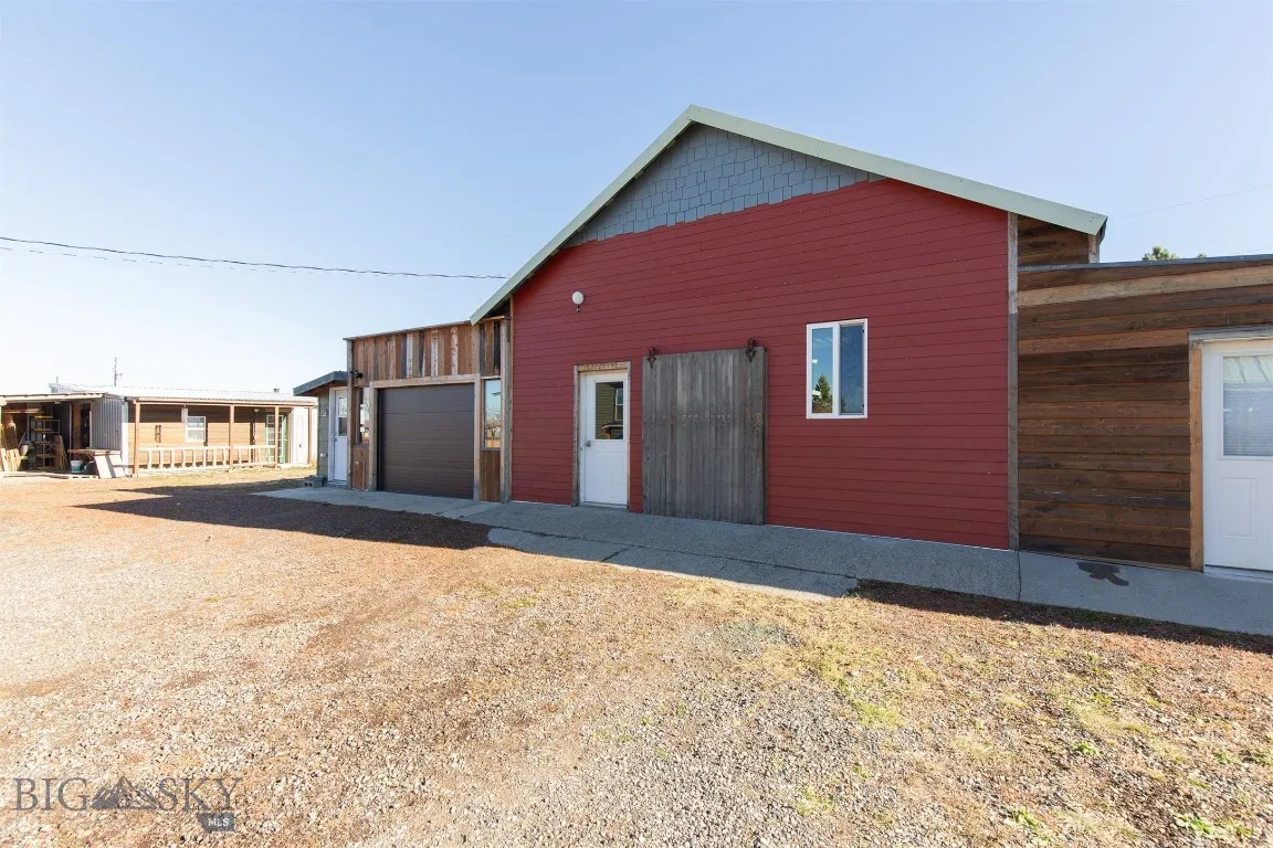510 Table Mountain Dr, Gallatin Gateway, Montana 5, Gallatin Gateway, Montana 59730, 3 Bedrooms Bedrooms, ,2 BathroomsBathrooms,Residential,For Sale,510 Table Mountain Dr, Gallatin Gateway, Montana 5,403192