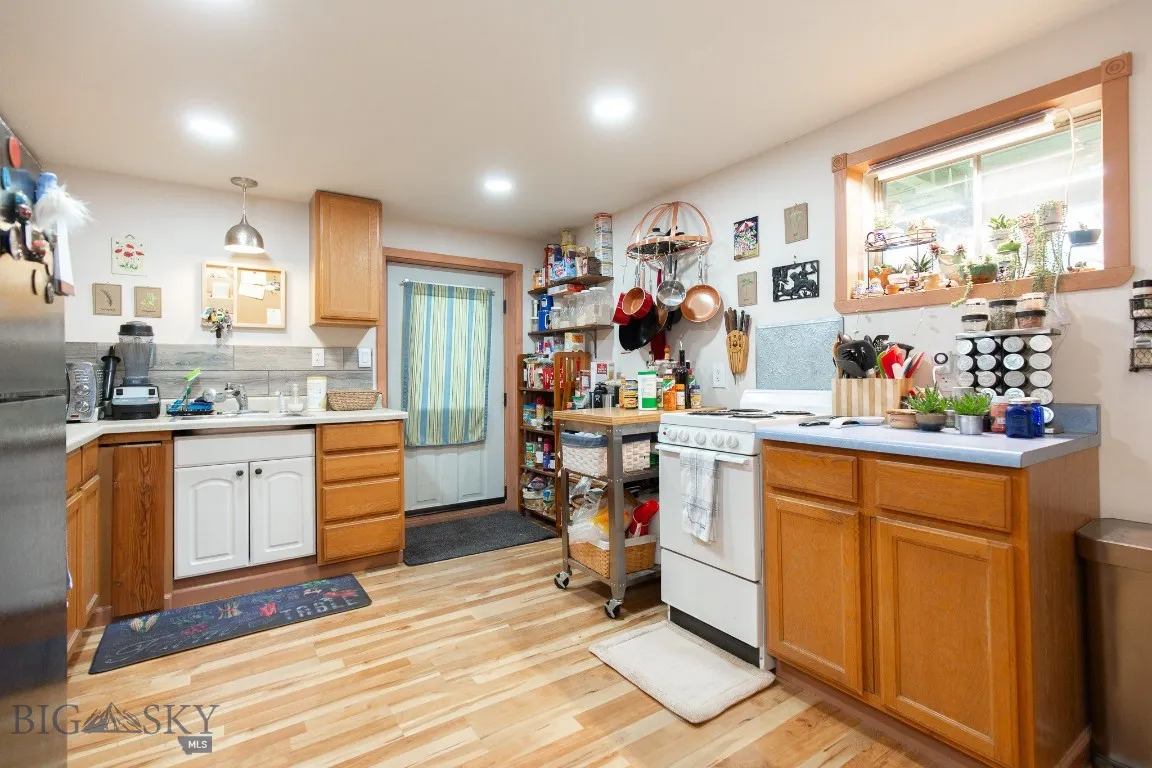510 Table Mountain Dr, Gallatin Gateway, Montana 5, Gallatin Gateway, Montana 59730, 3 Bedrooms Bedrooms, ,2 BathroomsBathrooms,Residential,For Sale,510 Table Mountain Dr, Gallatin Gateway, Montana 5,403192