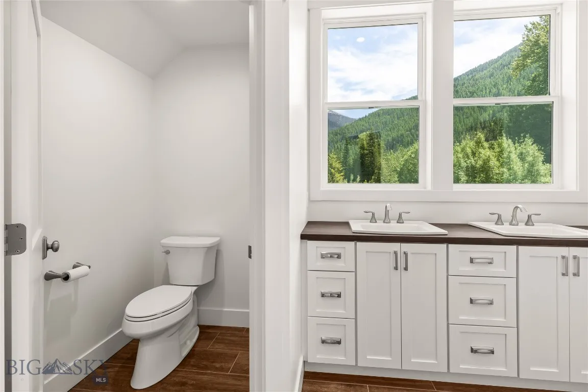 189 Blue Creek Road, Heron, Montana 59844, Heron, Montana 59844, 3 Bedrooms Bedrooms, ,2 BathroomsBathrooms,Residential,For Sale,189 Blue Creek Road, Heron, Montana 59844,403153