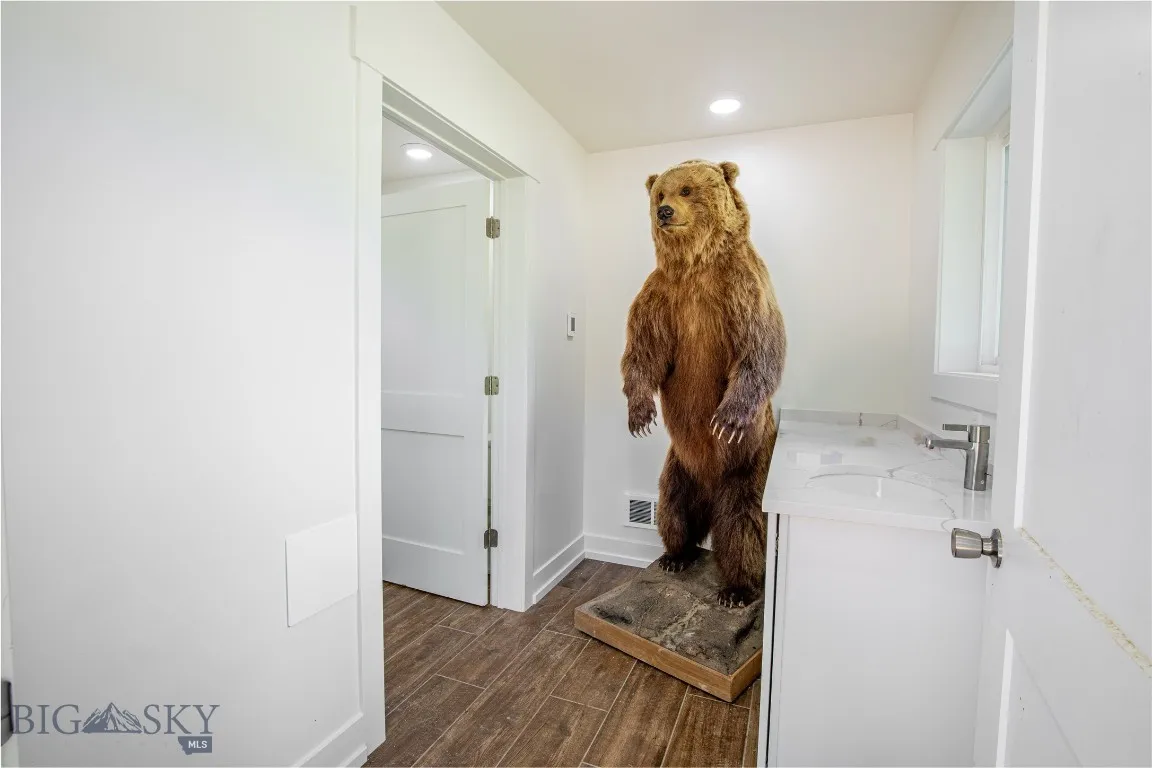 189 Blue Creek Road, Heron, Montana 59844, Heron, Montana 59844, 3 Bedrooms Bedrooms, ,2 BathroomsBathrooms,Residential,For Sale,189 Blue Creek Road, Heron, Montana 59844,403153