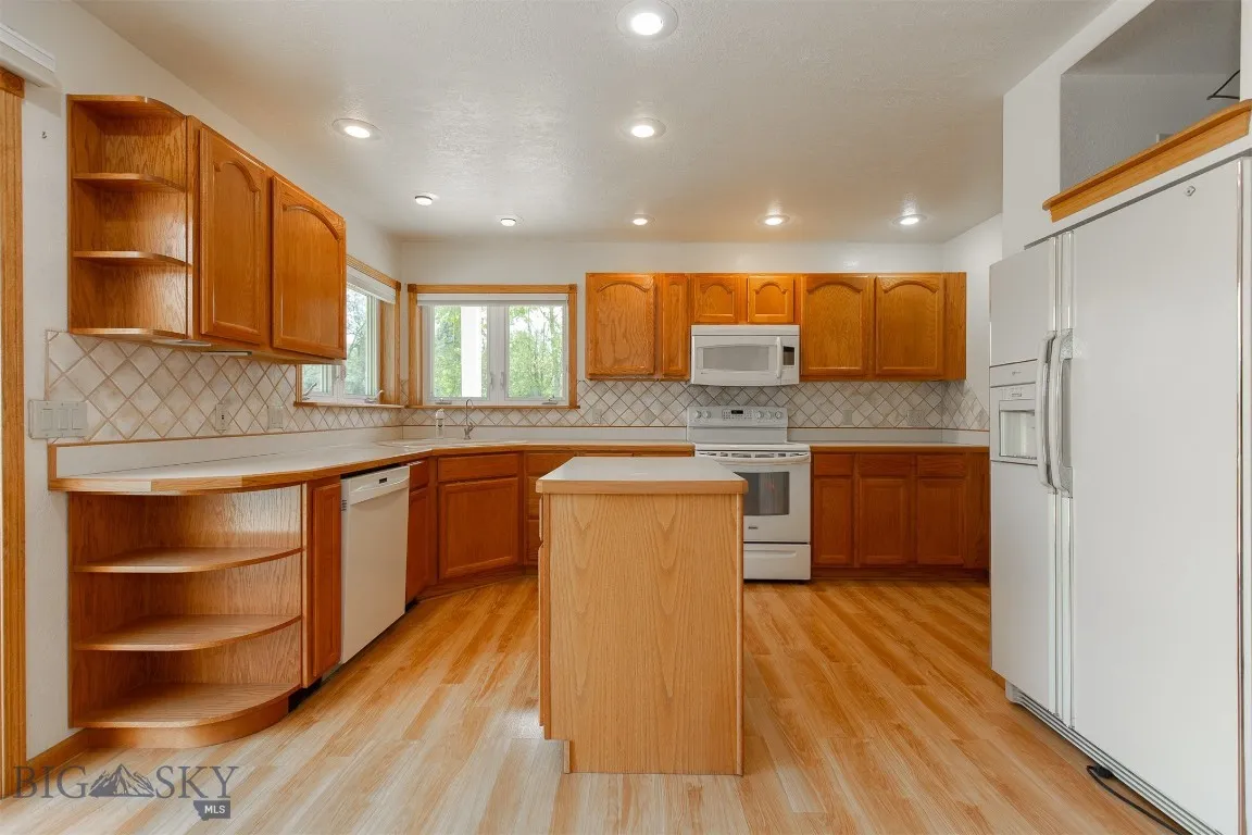 509 E Poppleton, Sheridan, Montana 59749, Sheridan, Montana 59749, 4 Bedrooms Bedrooms, ,1 BathroomBathrooms,Residential,For Sale,509 E Poppleton, Sheridan, Montana 59749,0,402724