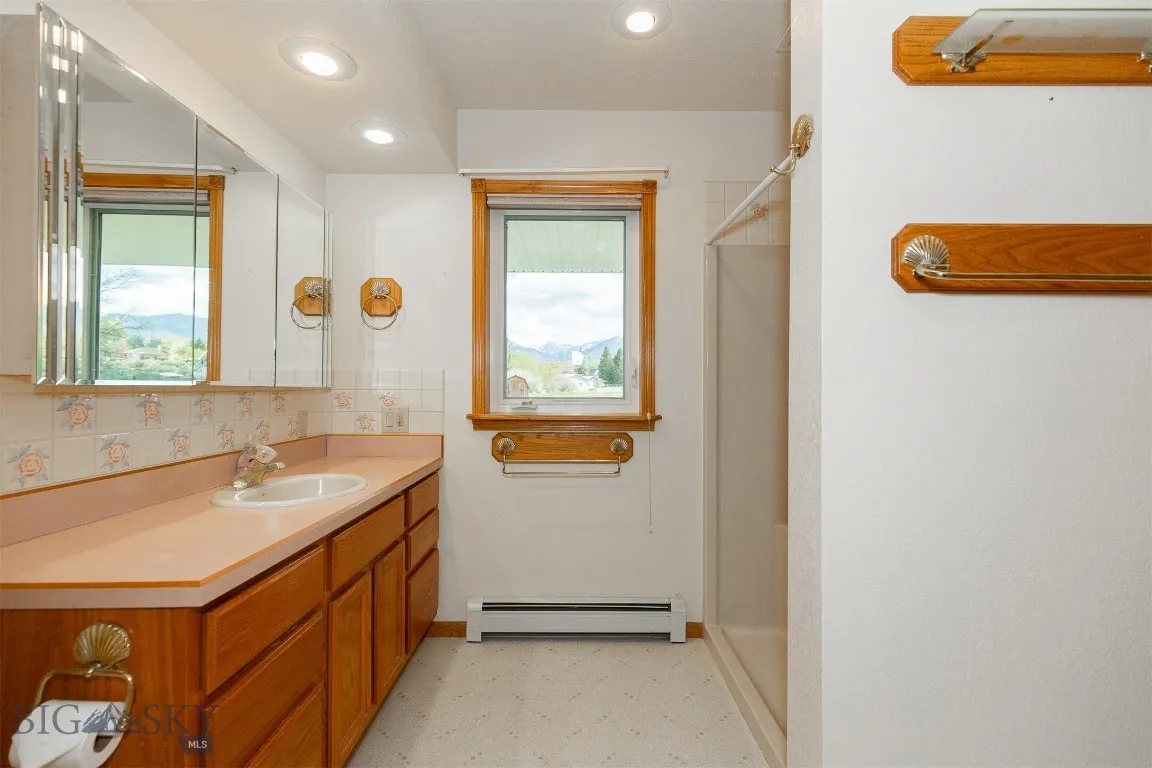 509 E Poppleton, Sheridan, Montana 59749, Sheridan, Montana 59749, 4 Bedrooms Bedrooms, ,1 BathroomBathrooms,Residential,For Sale,509 E Poppleton, Sheridan, Montana 59749,0,402724