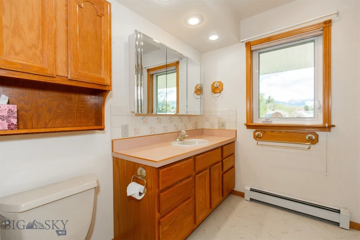 509 E Poppleton, Sheridan, Montana 59749, Sheridan, Montana 59749, 4 Bedrooms Bedrooms, ,1 BathroomBathrooms,Residential,For Sale,509 E Poppleton, Sheridan, Montana 59749,0,402724