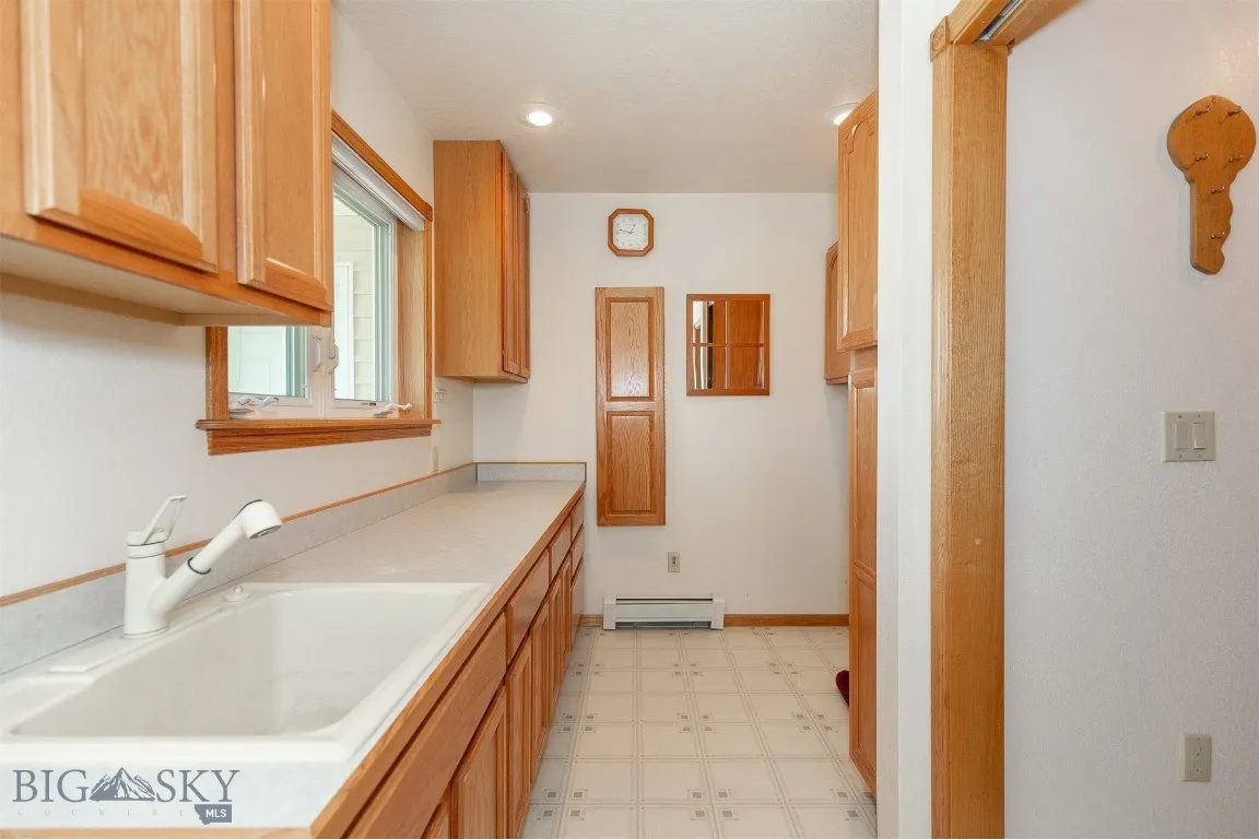 509 E Poppleton, Sheridan, Montana 59749, Sheridan, Montana 59749, 4 Bedrooms Bedrooms, ,1 BathroomBathrooms,Residential,For Sale,509 E Poppleton, Sheridan, Montana 59749,0,402724