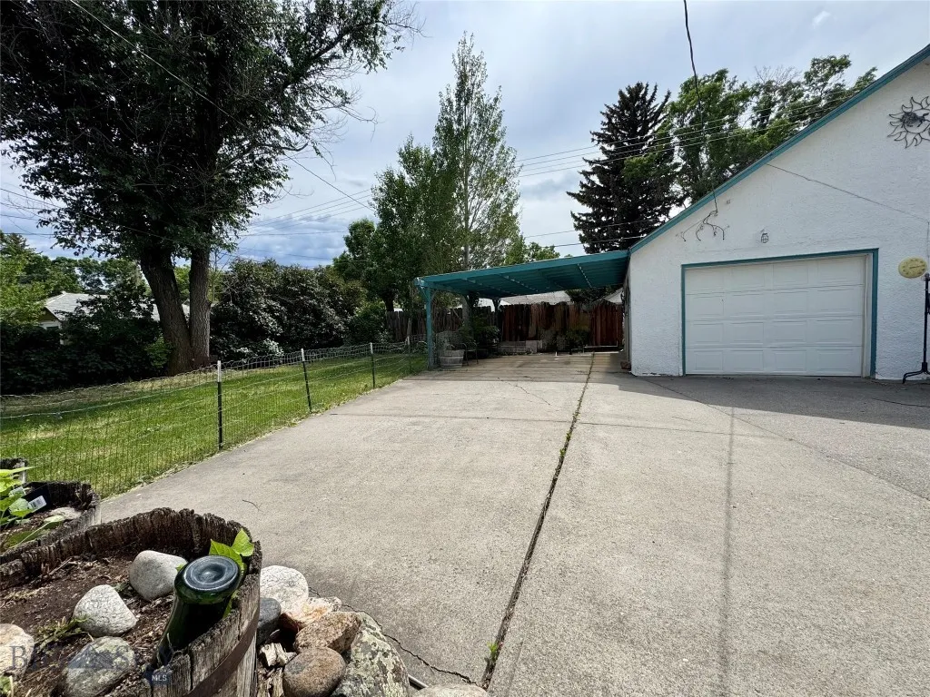 108 S 8th St., Livingston, Montana 59047, Livingston, Montana 59047, 3 Bedrooms Bedrooms, ,1 BathroomBathrooms,Residential,For Sale,108 S 8th St., Livingston, Montana 59047,403102