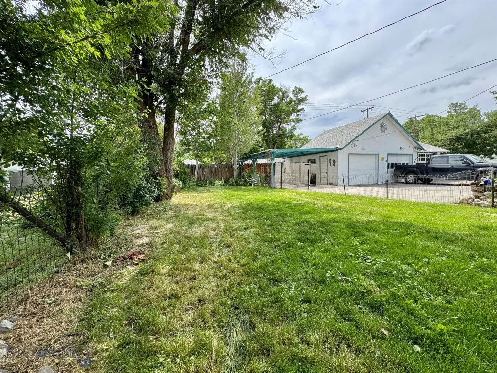 108 S 8th St., Livingston, Montana 59047, Livingston, Montana 59047, 3 Bedrooms Bedrooms, ,1 BathroomBathrooms,Residential,For Sale,108 S 8th St., Livingston, Montana 59047,403102