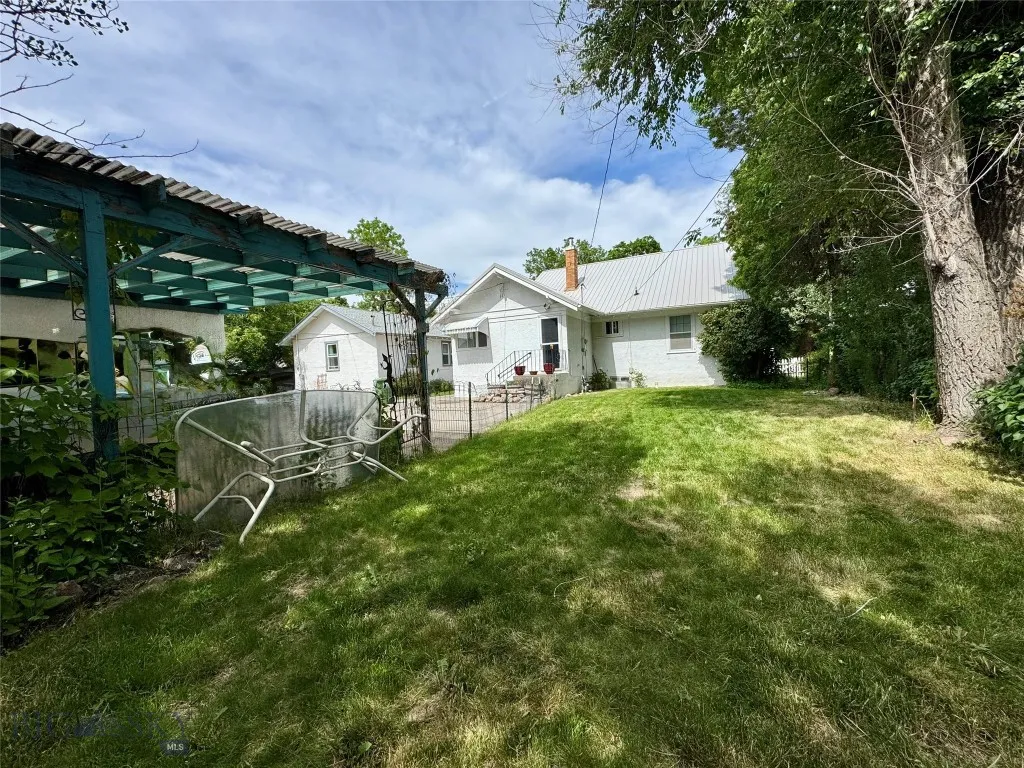 108 S 8th St., Livingston, Montana 59047, Livingston, Montana 59047, 3 Bedrooms Bedrooms, ,1 BathroomBathrooms,Residential,For Sale,108 S 8th St., Livingston, Montana 59047,403102