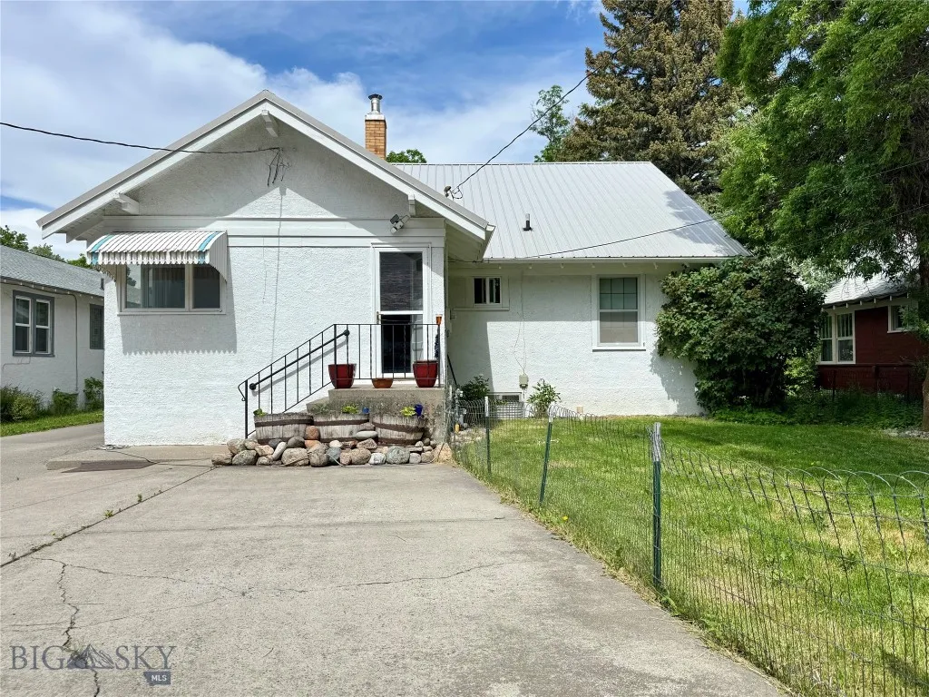 108 S 8th St., Livingston, Montana 59047, Livingston, Montana 59047, 3 Bedrooms Bedrooms, ,1 BathroomBathrooms,Residential,For Sale,108 S 8th St., Livingston, Montana 59047,403102
