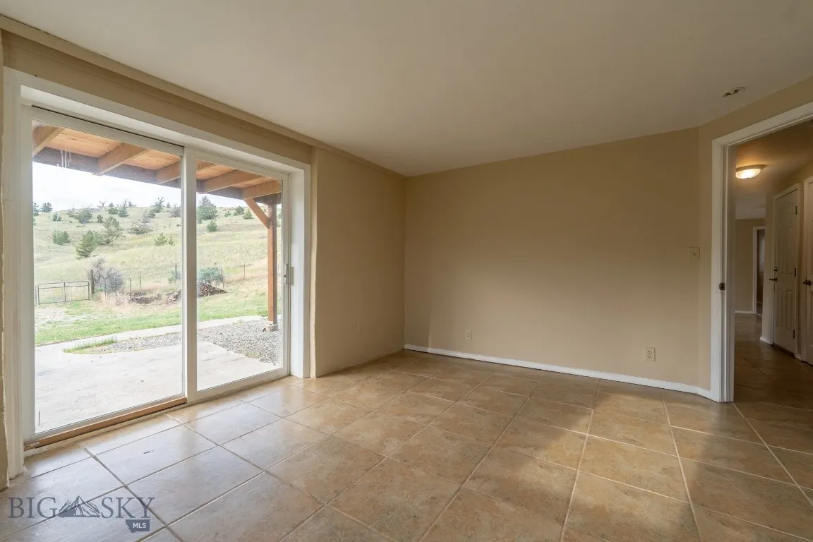 Lower level, bedroom 1