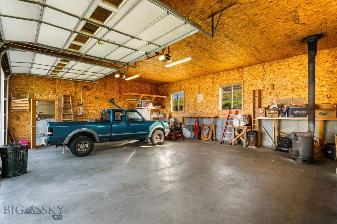 5545 Hwy 287, Mcallister, Montana 59740, Mc Allister, Montana 59740, 3 Bedrooms Bedrooms, ,2 BathroomsBathrooms,Farm,For Sale,5545 Hwy 287, Mcallister, Montana 59740,403161