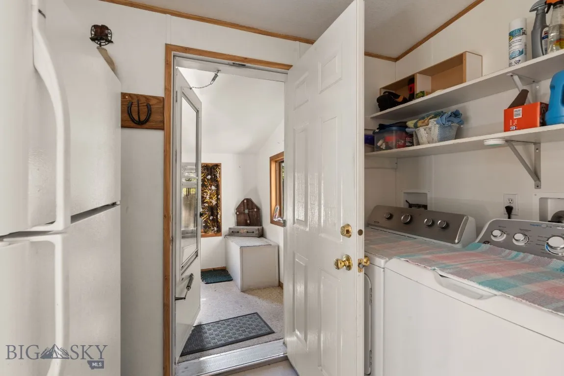 5545 Hwy 287, Mcallister, Montana 59740, Mc Allister, Montana 59740, 3 Bedrooms Bedrooms, ,2 BathroomsBathrooms,Farm,For Sale,5545 Hwy 287, Mcallister, Montana 59740,403161
