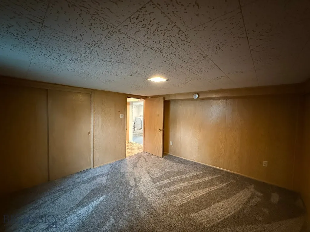 2821 Edwards, Butte, Montana 59701, Butte, Montana 59701, 5 Bedrooms Bedrooms, ,3 BathroomsBathrooms,Residential,For Sale,2821 Edwards, Butte, Montana 59701,0,403210