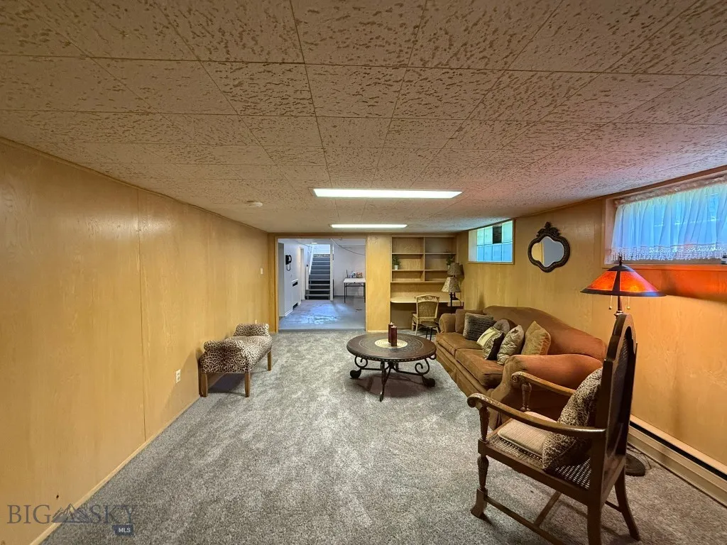 2821 Edwards, Butte, Montana 59701, Butte, Montana 59701, 5 Bedrooms Bedrooms, ,3 BathroomsBathrooms,Residential,For Sale,2821 Edwards, Butte, Montana 59701,0,403210