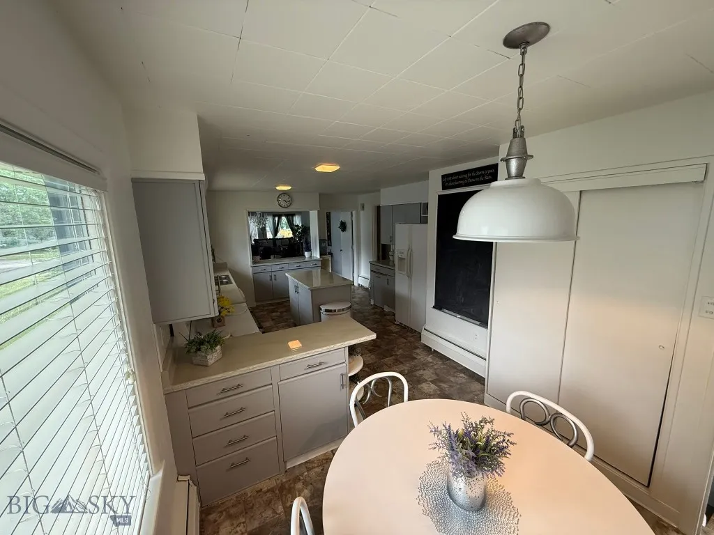 2821 Edwards, Butte, Montana 59701, Butte, Montana 59701, 5 Bedrooms Bedrooms, ,3 BathroomsBathrooms,Residential,For Sale,2821 Edwards, Butte, Montana 59701,0,403210