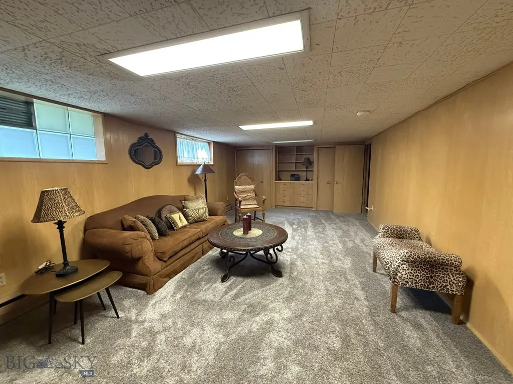 2821 Edwards, Butte, Montana 59701, Butte, Montana 59701, 5 Bedrooms Bedrooms, ,3 BathroomsBathrooms,Residential,For Sale,2821 Edwards, Butte, Montana 59701,0,403210