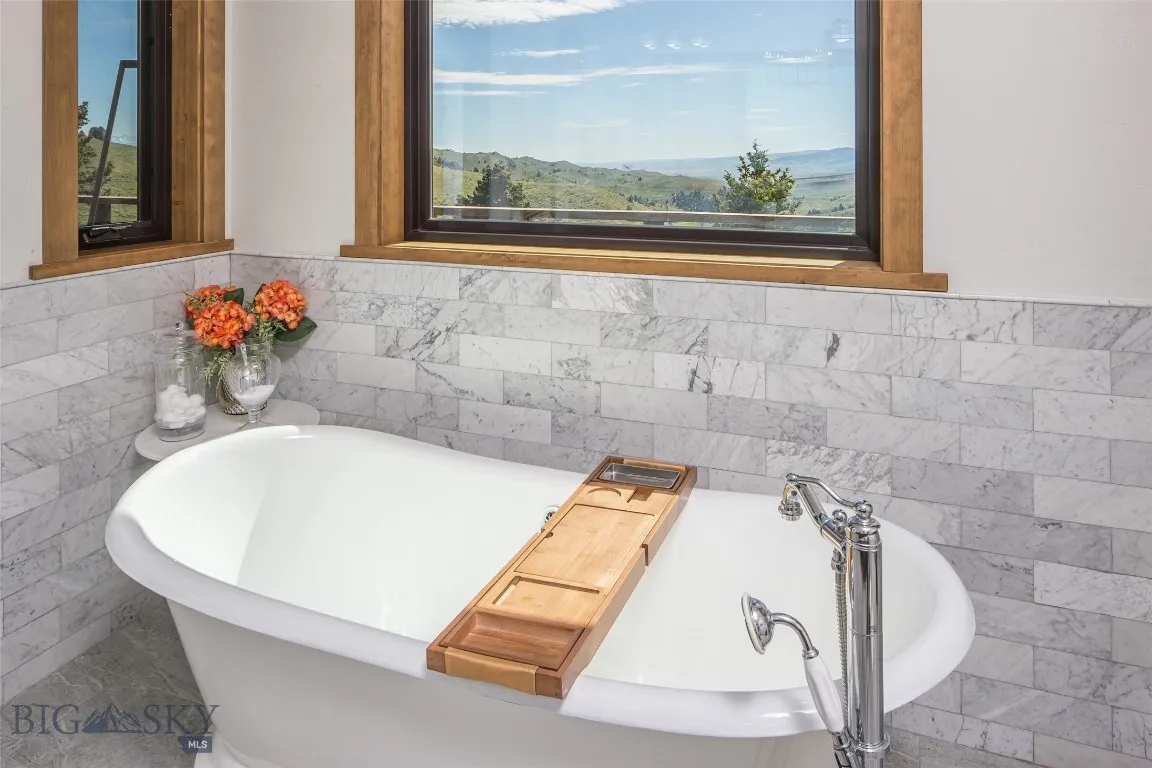 198 Elk Ridge Road, Livingston, Montana 59047, Livingston, Montana 59047, 4 Bedrooms Bedrooms, ,2 BathroomsBathrooms,Residential,For Sale,198 Elk Ridge Road, Livingston, Montana 59047,402303