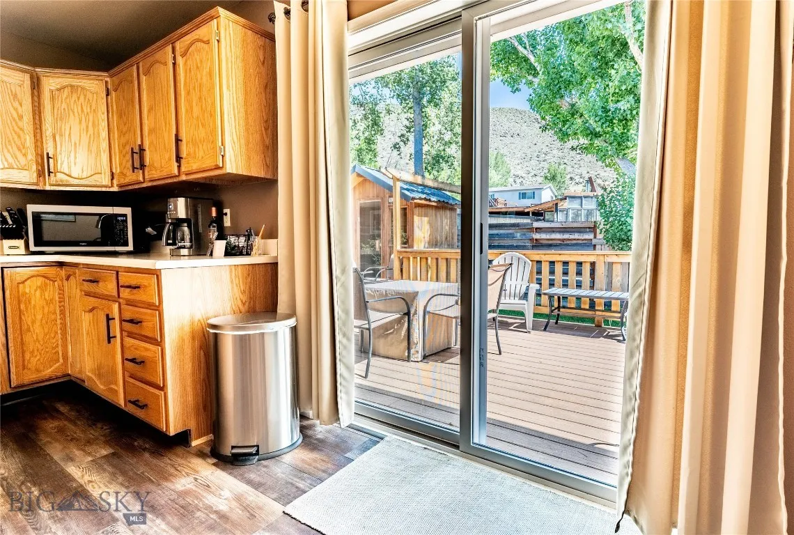 Access to Deck from Kitchen