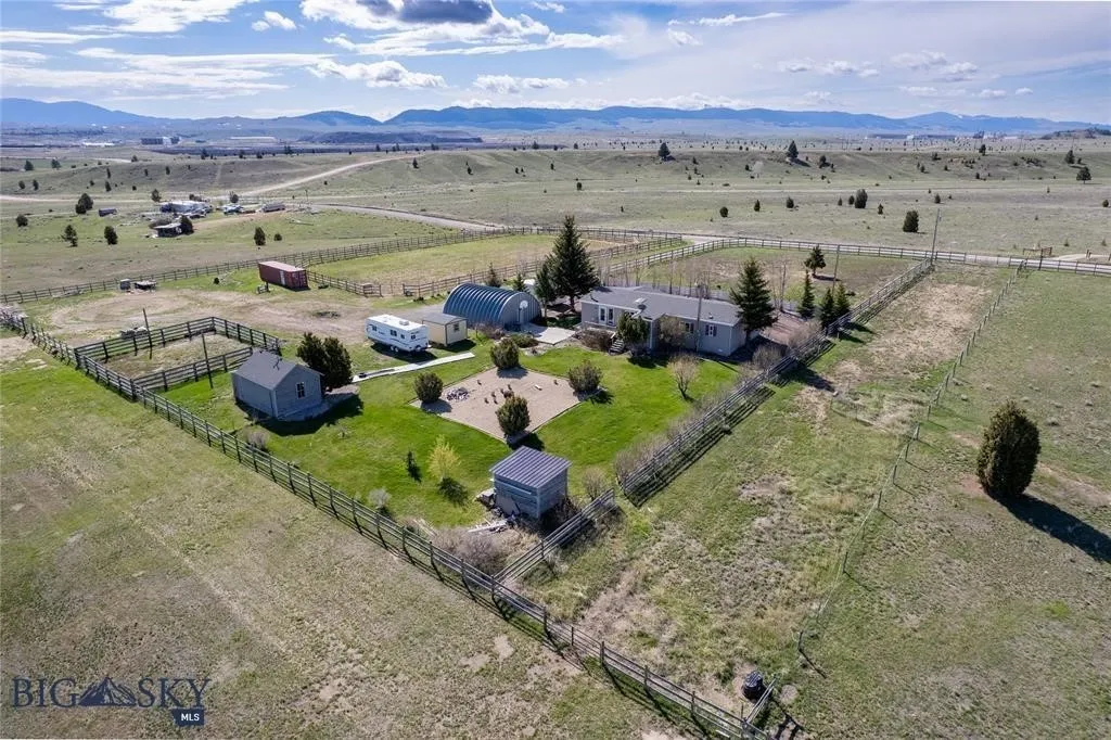 119043 Battle Ridge Road, Butte, Montana 59750, Butte, Montana 59750, 3 Bedrooms Bedrooms, ,2 BathroomsBathrooms,Residential,For Sale,119043 Battle Ridge Road, Butte, Montana 59750,0,403301