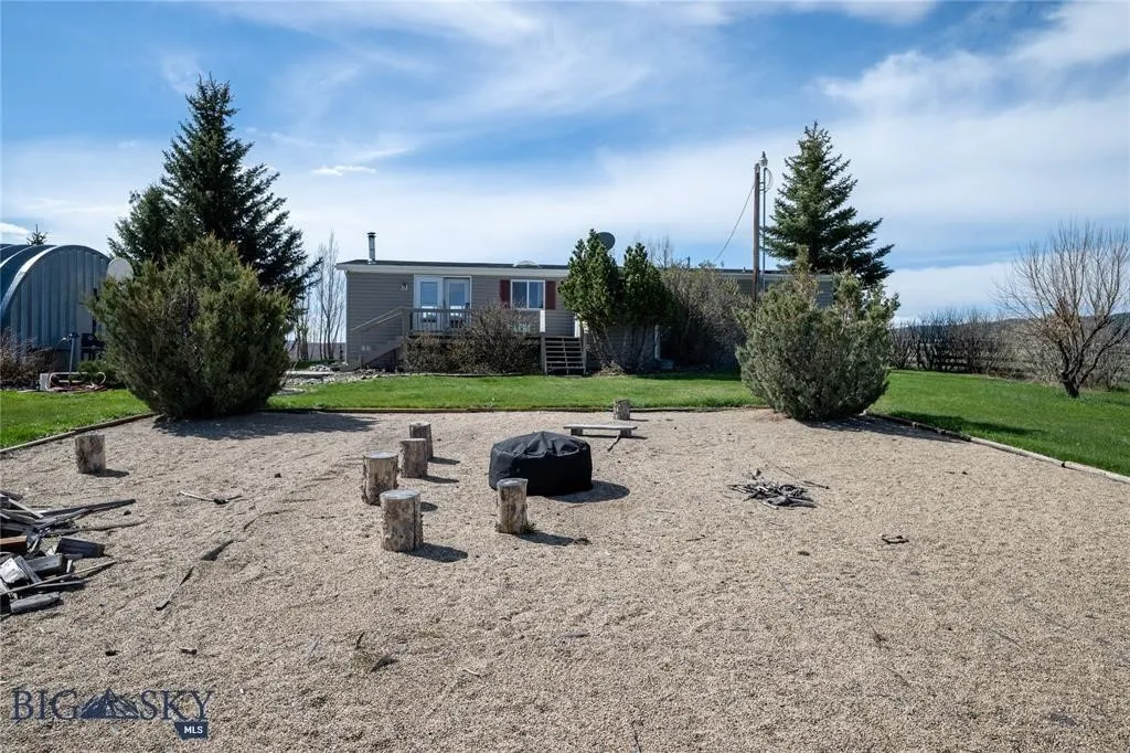 119043 Battle Ridge Road, Butte, Montana 59750, Butte, Montana 59750, 3 Bedrooms Bedrooms, ,2 BathroomsBathrooms,Residential,For Sale,119043 Battle Ridge Road, Butte, Montana 59750,0,403301