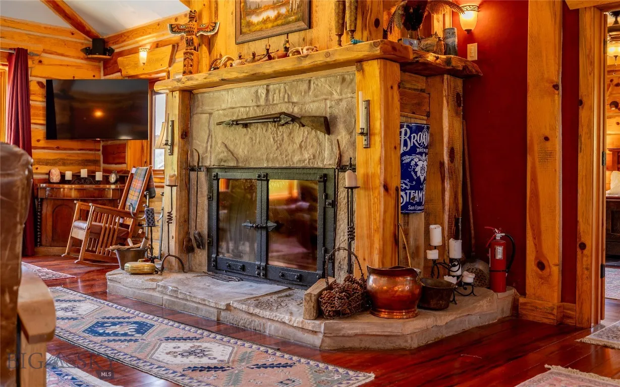10 Beaver Dam, Roscoe, Montana 59071, Roscoe, Montana 59071, 4 Bedrooms Bedrooms, ,3 BathroomsBathrooms,Residential,For Sale,10 Beaver Dam, Roscoe, Montana 59071,0,403308