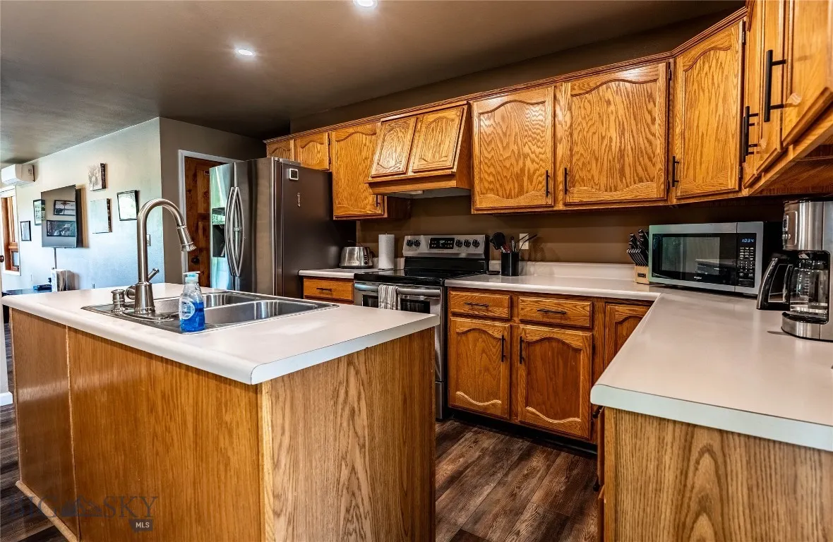 Large Kitchen