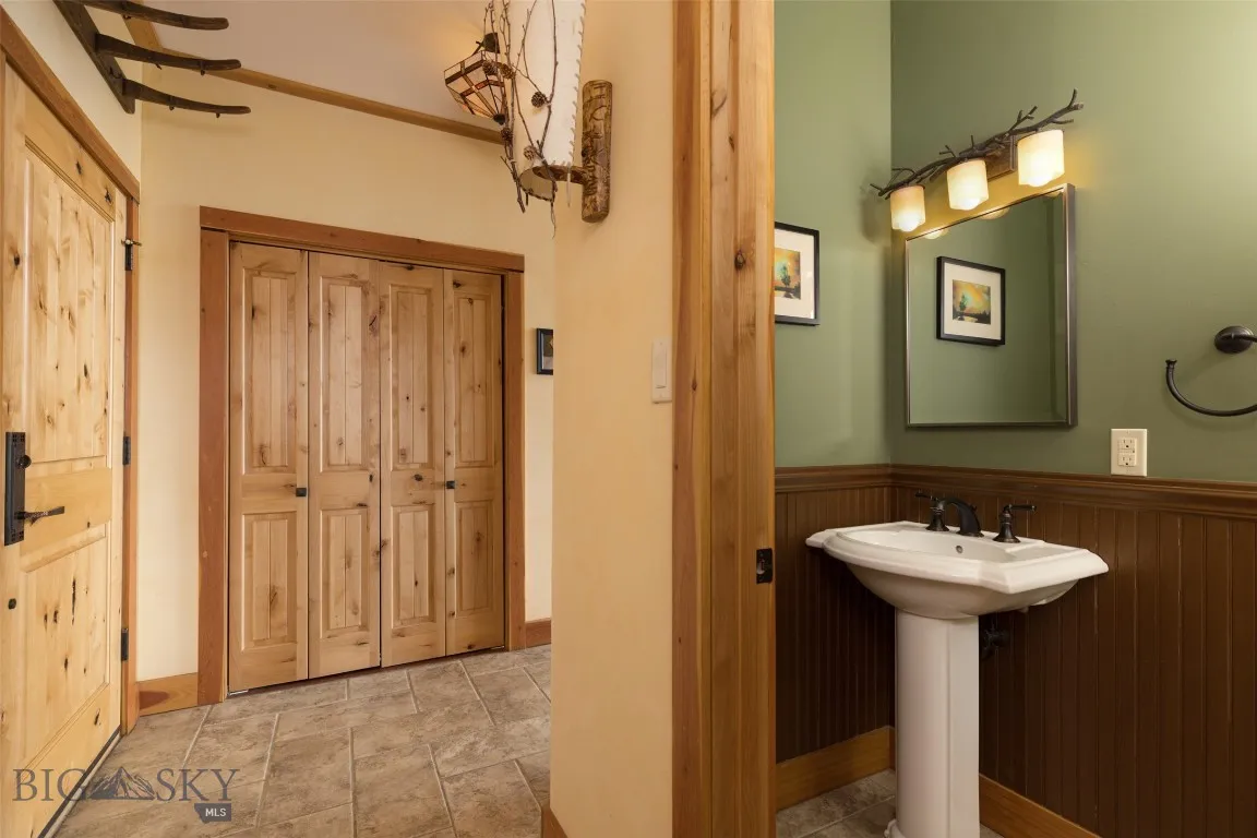 22 Porcupine, Wilsall, Montana 59086, Wilsall, Montana 59086, 4 Bedrooms Bedrooms, ,3 BathroomsBathrooms,Residential,For Sale,22 Porcupine, Wilsall, Montana 59086,400639