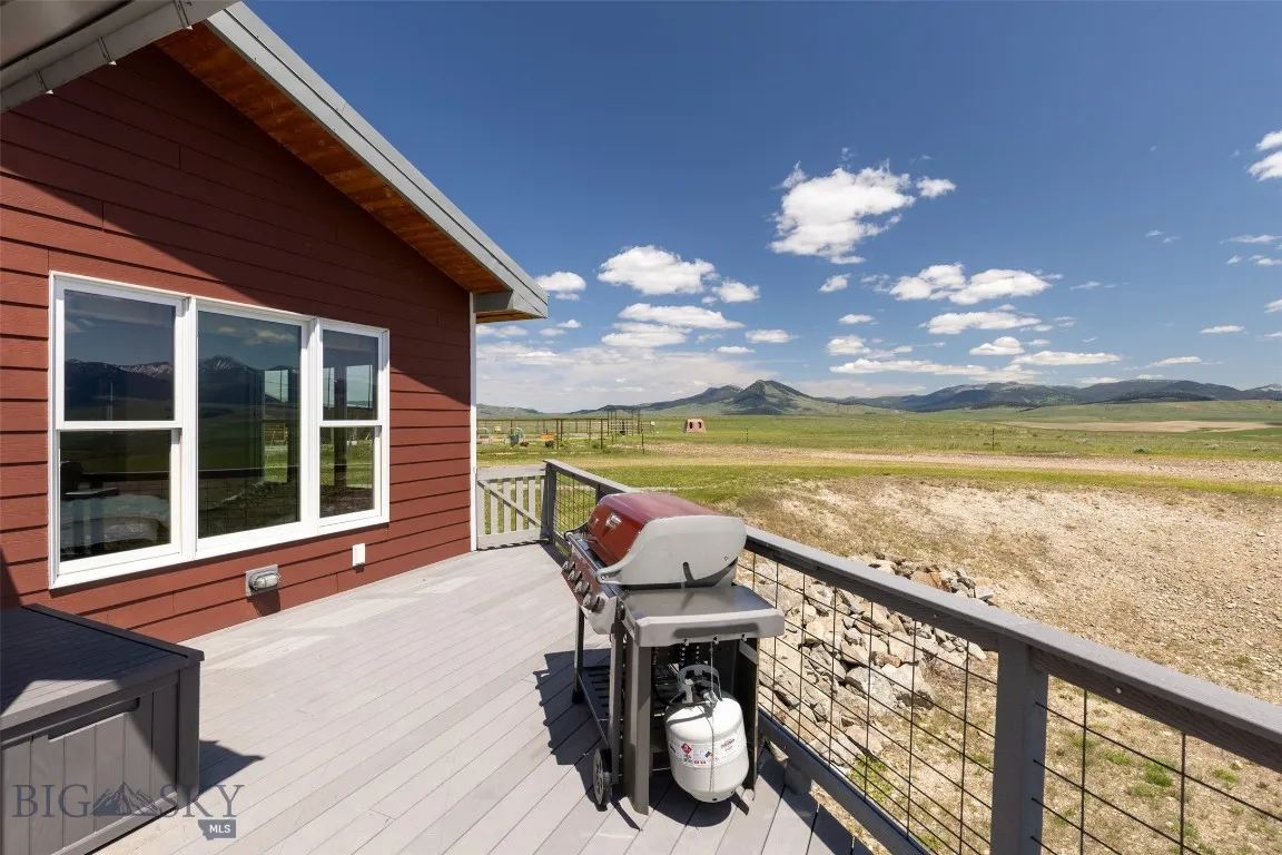 22 Porcupine, Wilsall, Montana 59086, Wilsall, Montana 59086, 4 Bedrooms Bedrooms, ,3 BathroomsBathrooms,Residential,For Sale,22 Porcupine, Wilsall, Montana 59086,400639