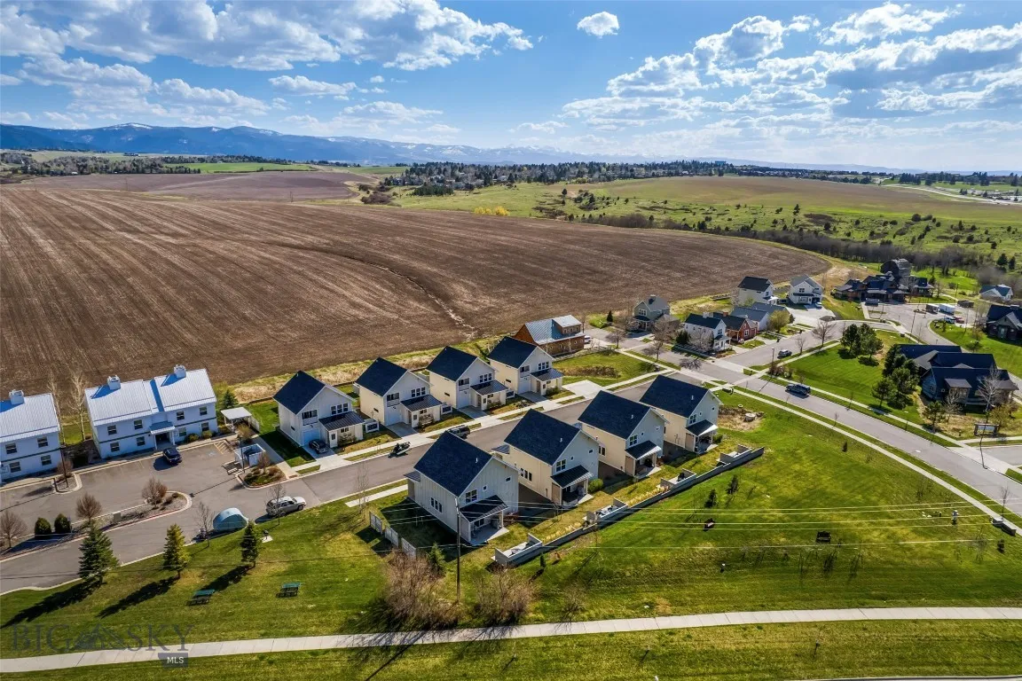 1952 Little Cottage Lane, Bozeman, Montana 59715, Bozeman, Montana 59715, 3 Bedrooms Bedrooms, ,2 BathroomsBathrooms,Residential,For Sale,1952 Little Cottage Lane, Bozeman, Montana 59715,403318