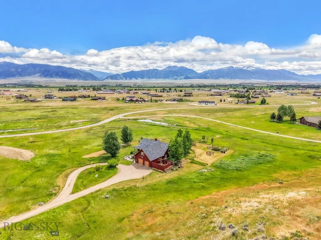 13 Blue Wing Road, Ennis, Montana 59729, Ennis, Montana 59729, 4 Bedrooms Bedrooms, ,2 BathroomsBathrooms,Residential,For Sale,13 Blue Wing Road, Ennis, Montana 59729,0,403101