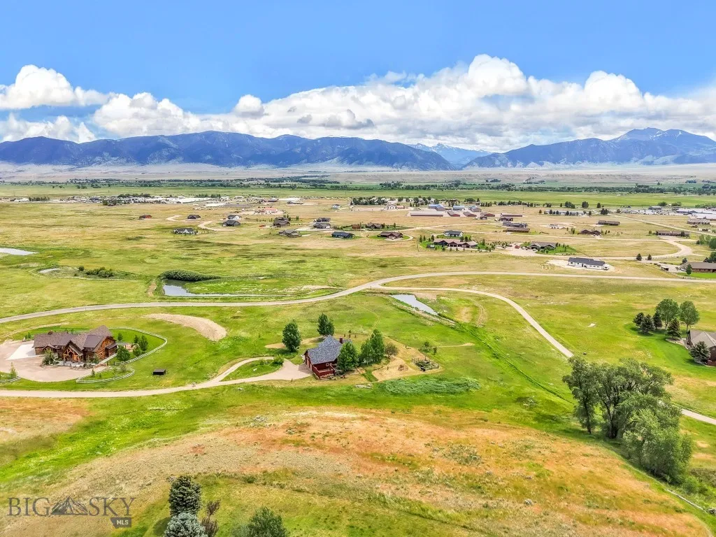 13 Blue Wing Road, Ennis, Montana 59729, Ennis, Montana 59729, 4 Bedrooms Bedrooms, ,2 BathroomsBathrooms,Residential,For Sale,13 Blue Wing Road, Ennis, Montana 59729,0,403101