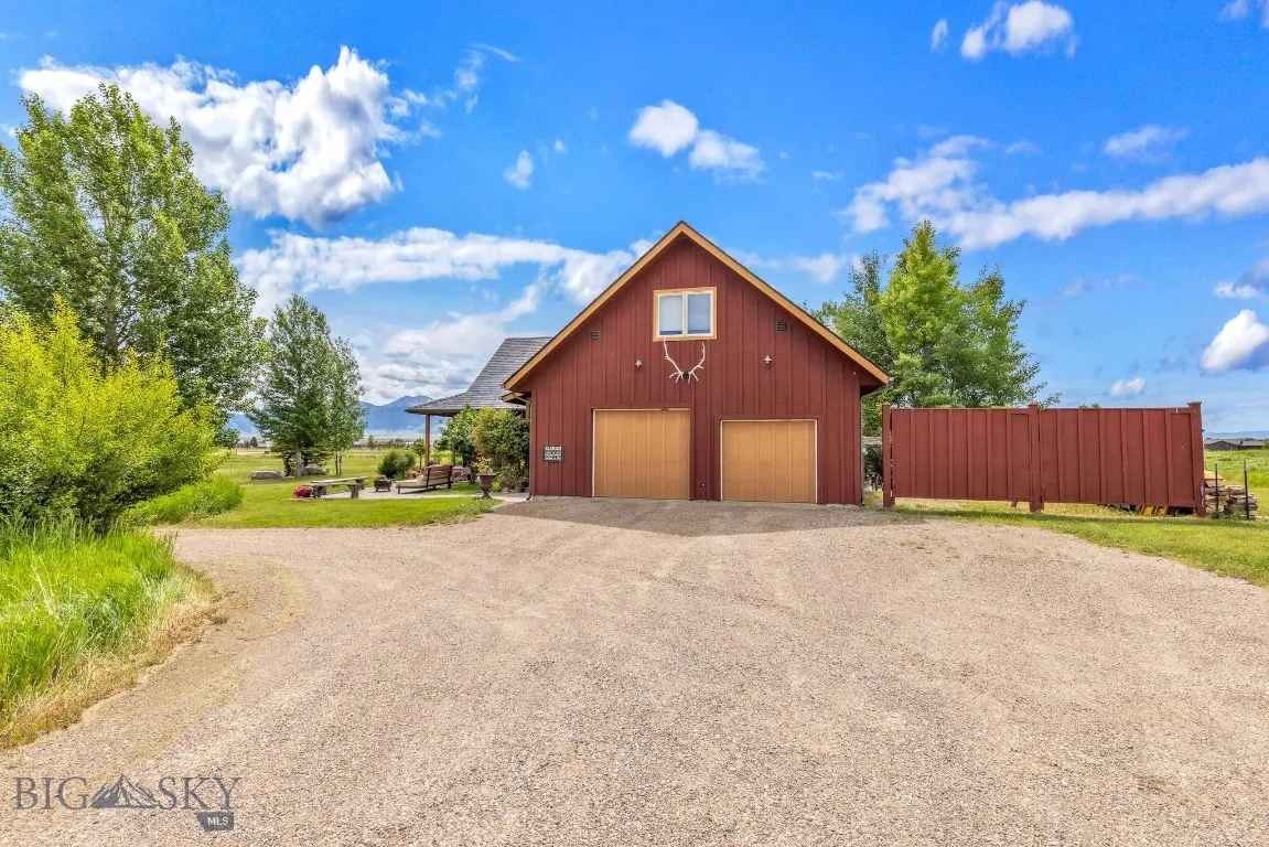 13 Blue Wing Road, Ennis, Montana 59729, Ennis, Montana 59729, 4 Bedrooms Bedrooms, ,2 BathroomsBathrooms,Residential,For Sale,13 Blue Wing Road, Ennis, Montana 59729,0,403101