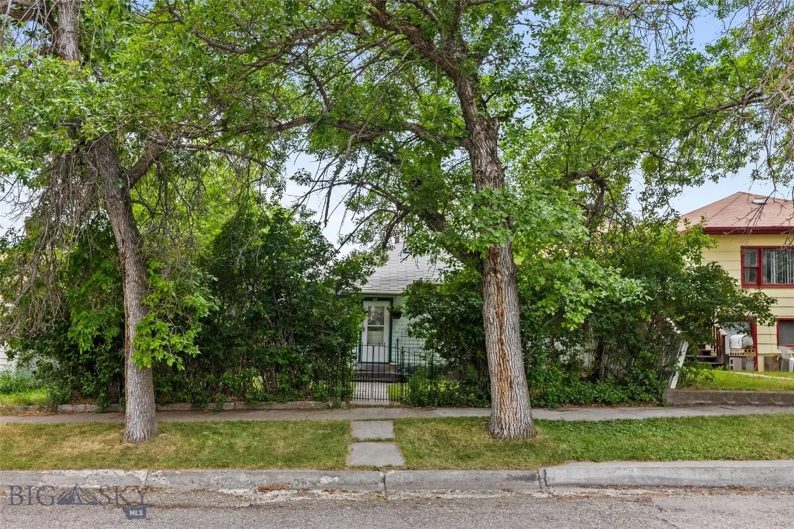 523 N I Street, Livingston, Montana 59047, Livingston, Montana 59047, 3 Bedrooms Bedrooms, ,1 BathroomBathrooms,Residential,For Sale,523 N I Street, Livingston, Montana 59047,403240