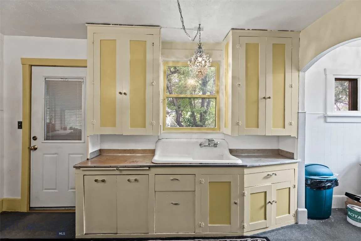 523 N I Street, Livingston, Montana 59047, Livingston, Montana 59047, 3 Bedrooms Bedrooms, ,1 BathroomBathrooms,Residential,For Sale,523 N I Street, Livingston, Montana 59047,403240